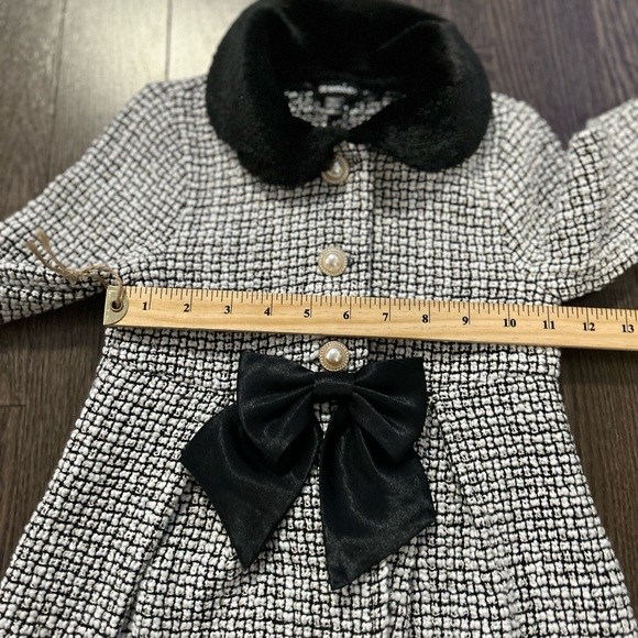 Chic Black and White Kids Coat with Bow - Picture 7 of 9